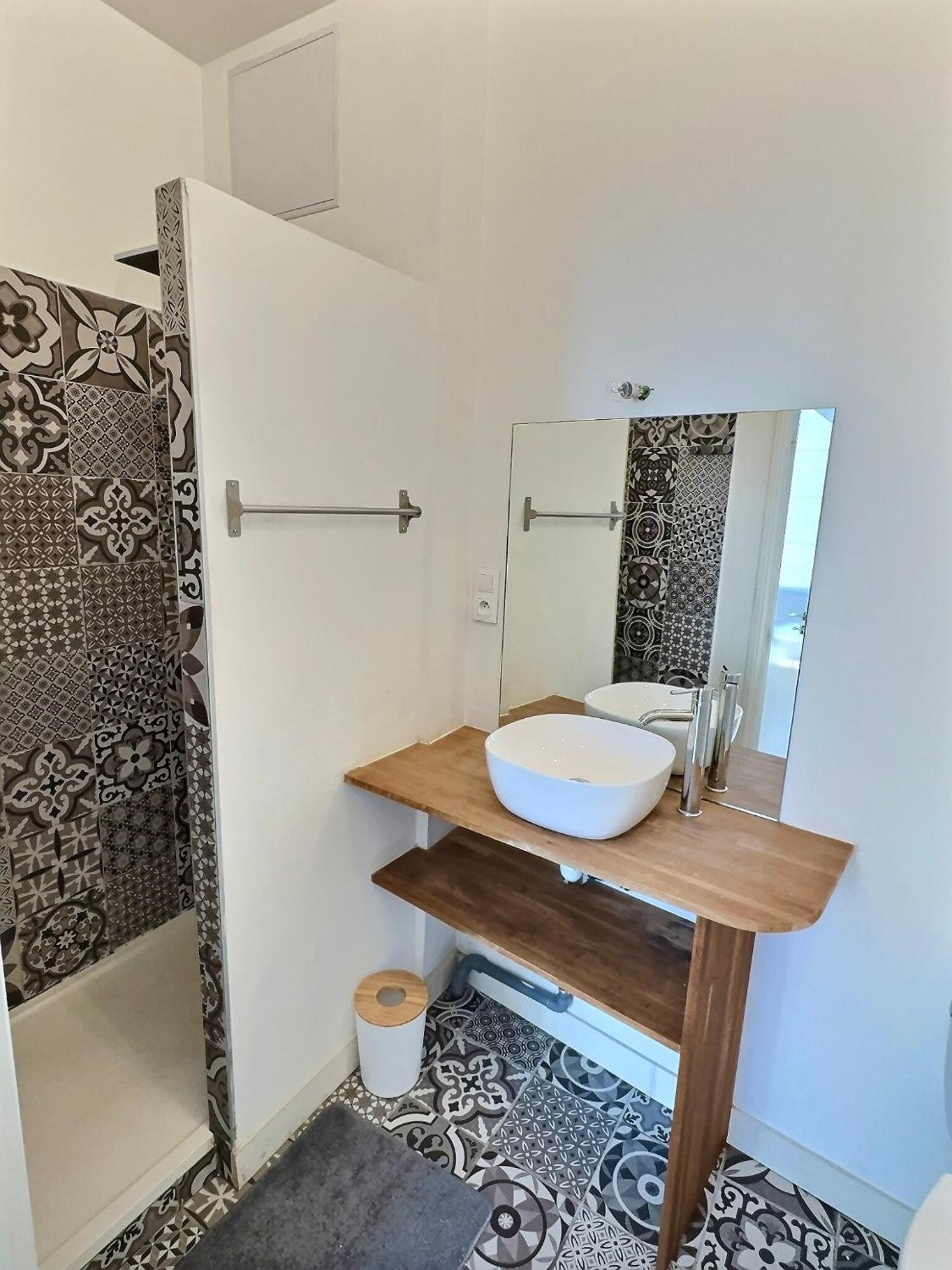 Wonderhost, Au Coeur Du Quartier Du Chateau ポー エクステリア 写真
